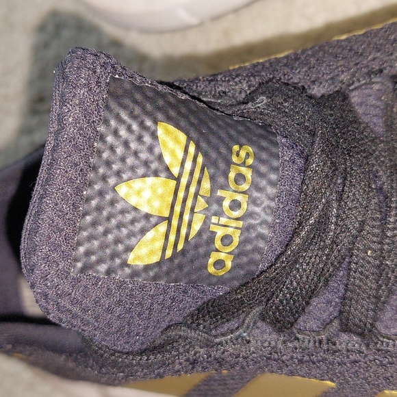 Adidas Black and Gold Runners Size 8W - Picture 2 of 8